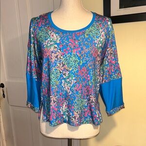 Am I Kuan Colorful Floral Blouse with 3/4 Sleeves